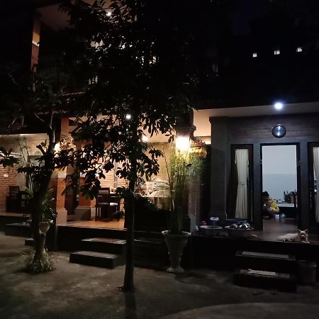 Ubud Taksu Homestay Extérieur photo