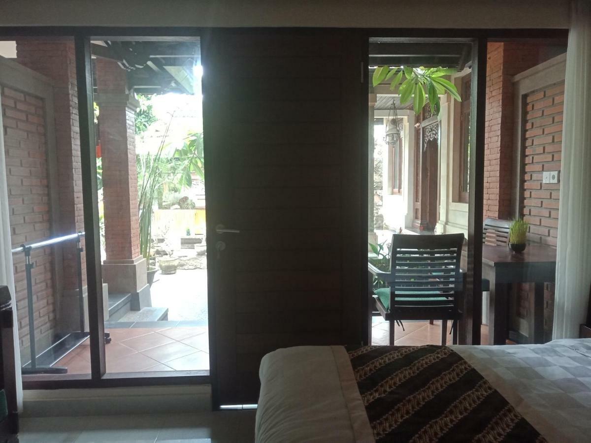 Ubud Taksu Homestay Extérieur photo