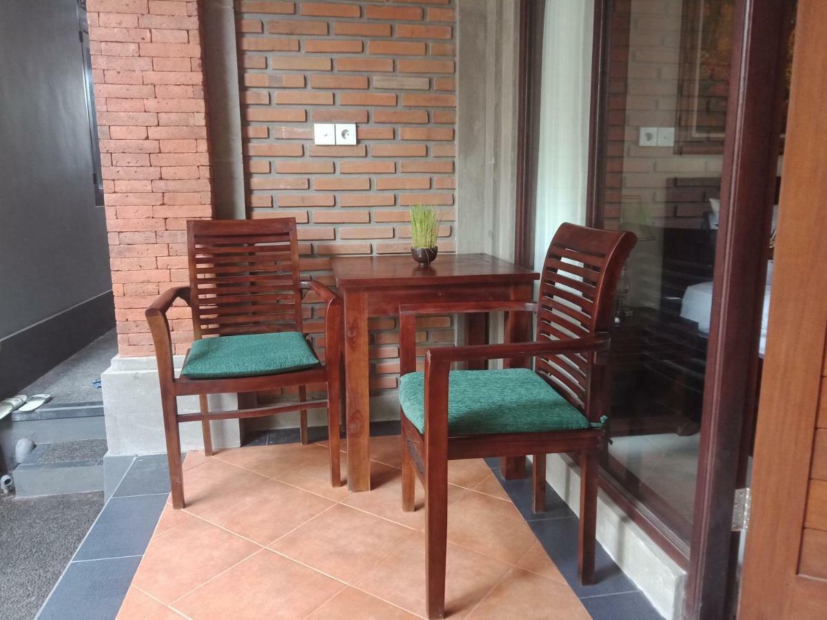 Ubud Taksu Homestay Extérieur photo