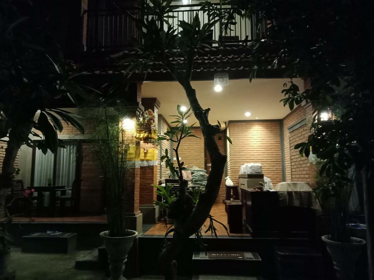 Ubud Taksu Homestay Extérieur photo