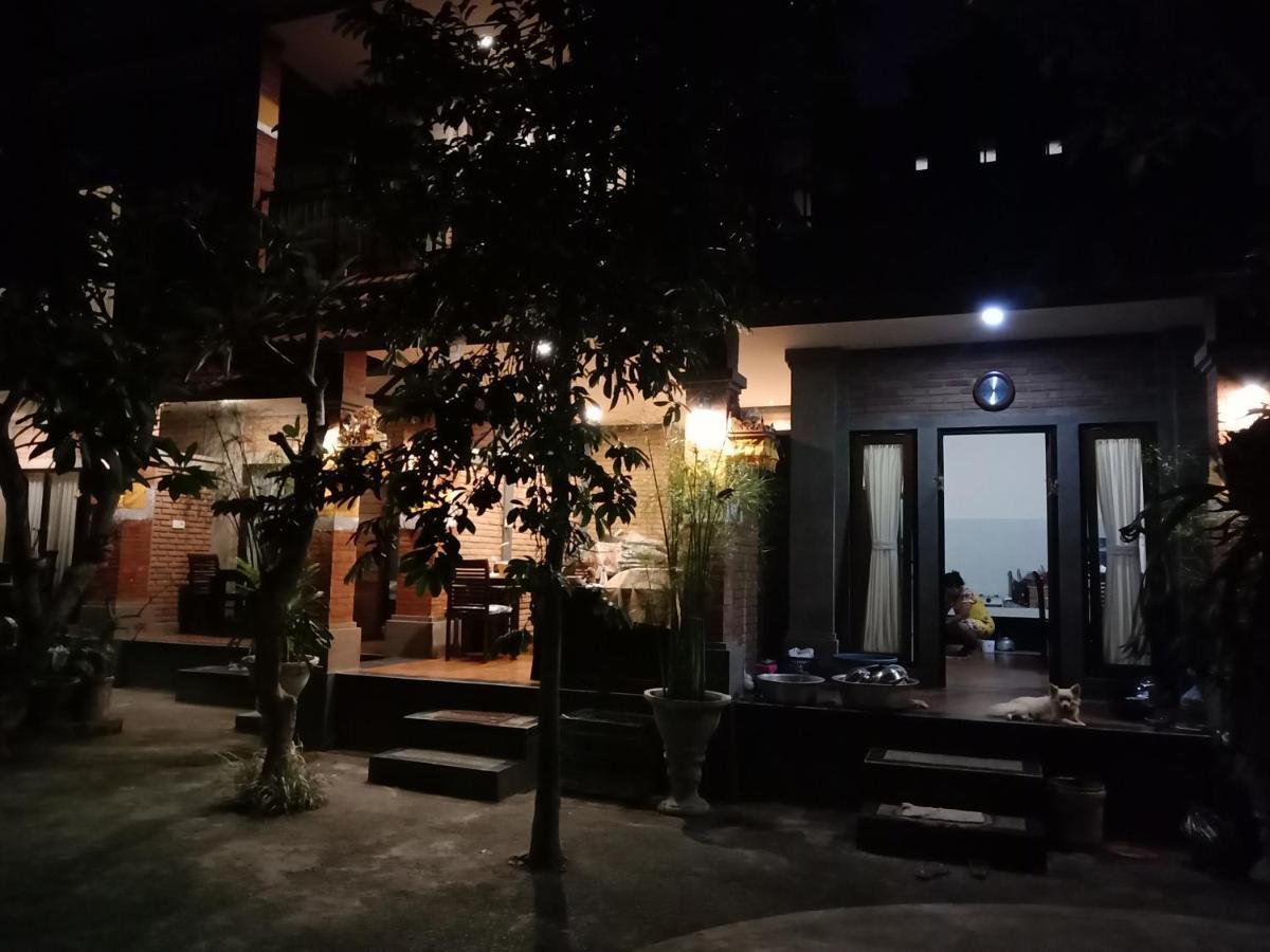 Ubud Taksu Homestay Extérieur photo